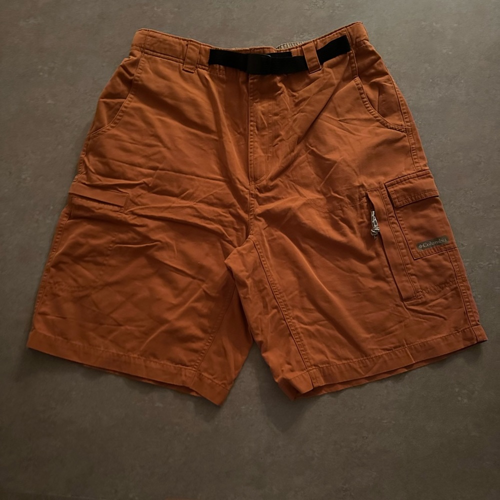 Columbia Shorts. Size M